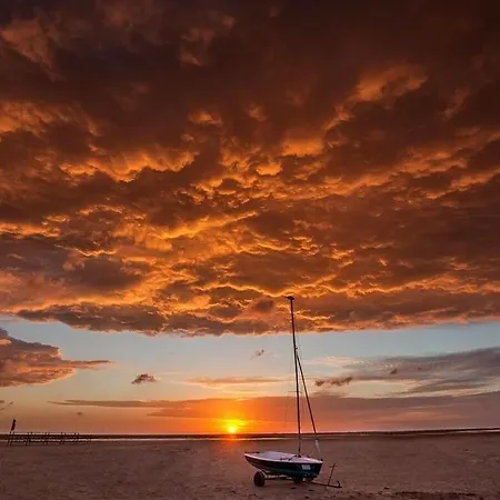 Ostland Modern Retreat Casa de Férias *